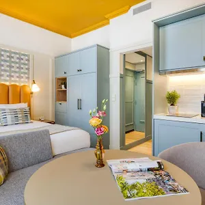 Citadines Canal Apartahotel